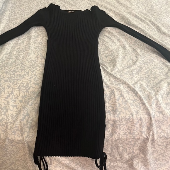 Black long sleeve dress - Picture 1 of 3